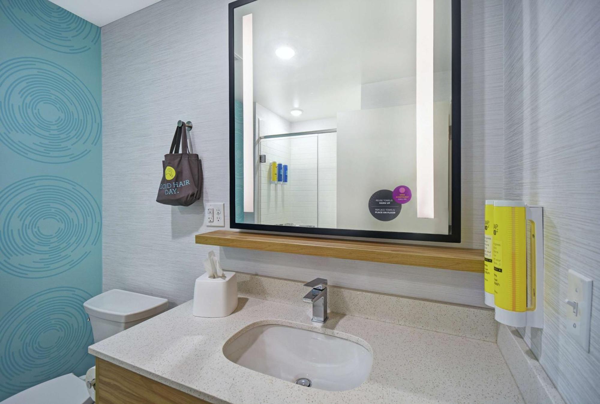 Hotel Tru By Hilton Grand Rapids Airport Kentwood Esterno foto