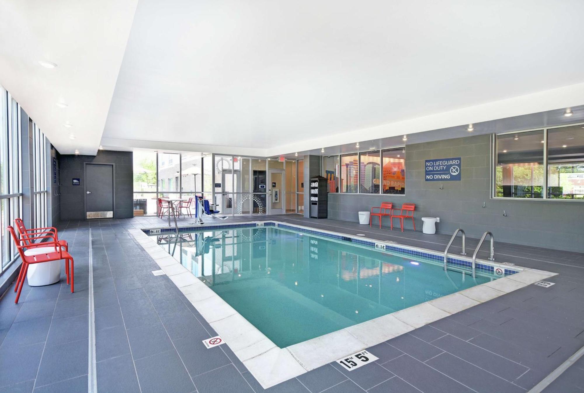 Hotel Tru By Hilton Grand Rapids Airport Kentwood Esterno foto